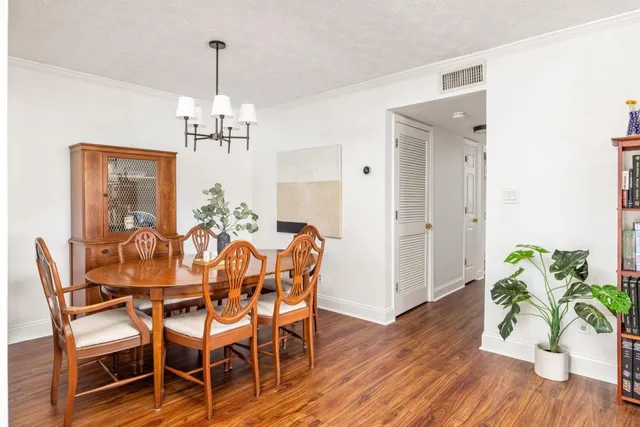 $229,000 | 1335 North Crossing Drive, Unit 1335, Atlanta, GA 30329