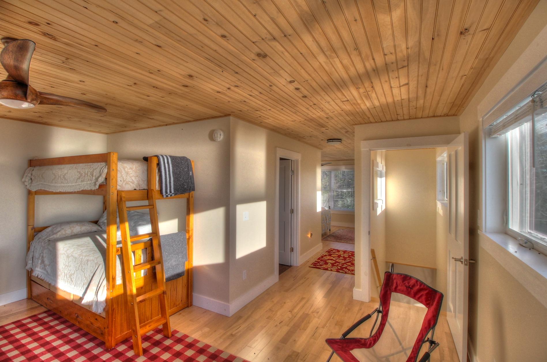 390 Bald Mountain Road Oquossoc, ME 04964 - Photo 19 of 23 130
