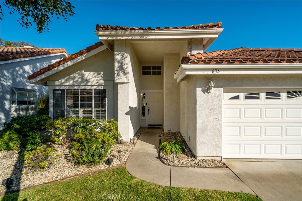 634 Riviera Circle Nipomo, CA 93444 - Photo 40 of 40 a view of a house with potted plants