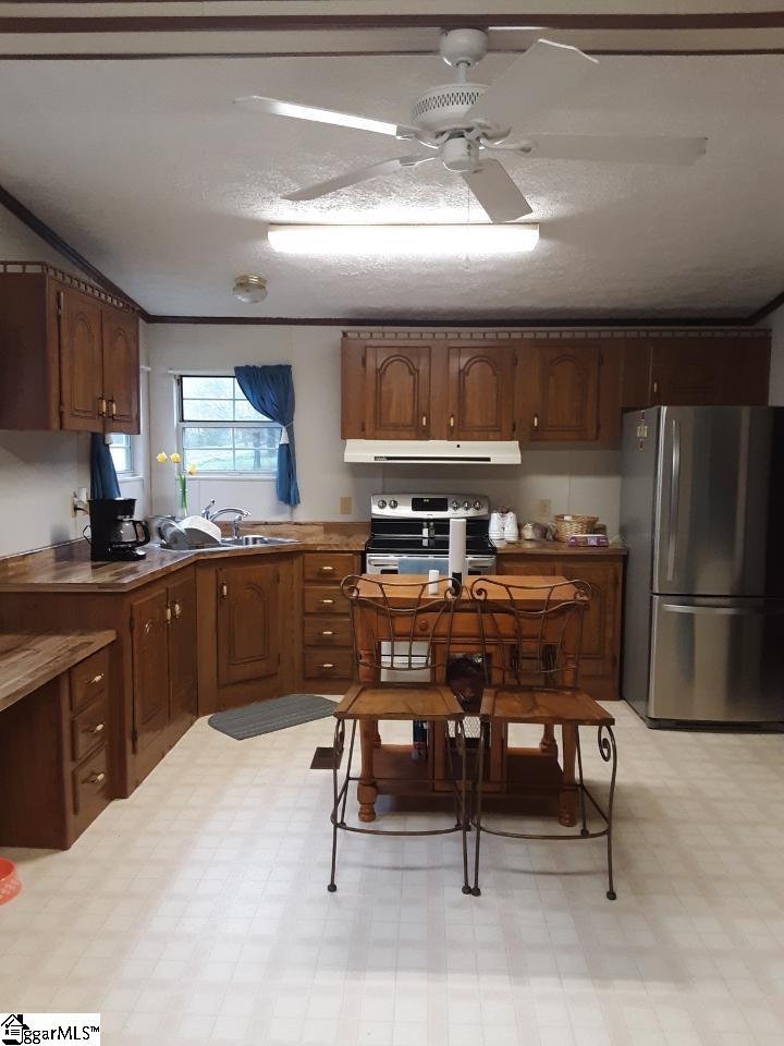 3858 West Georgia Road Pelzer, SC 29669 - Photo 5 of 17