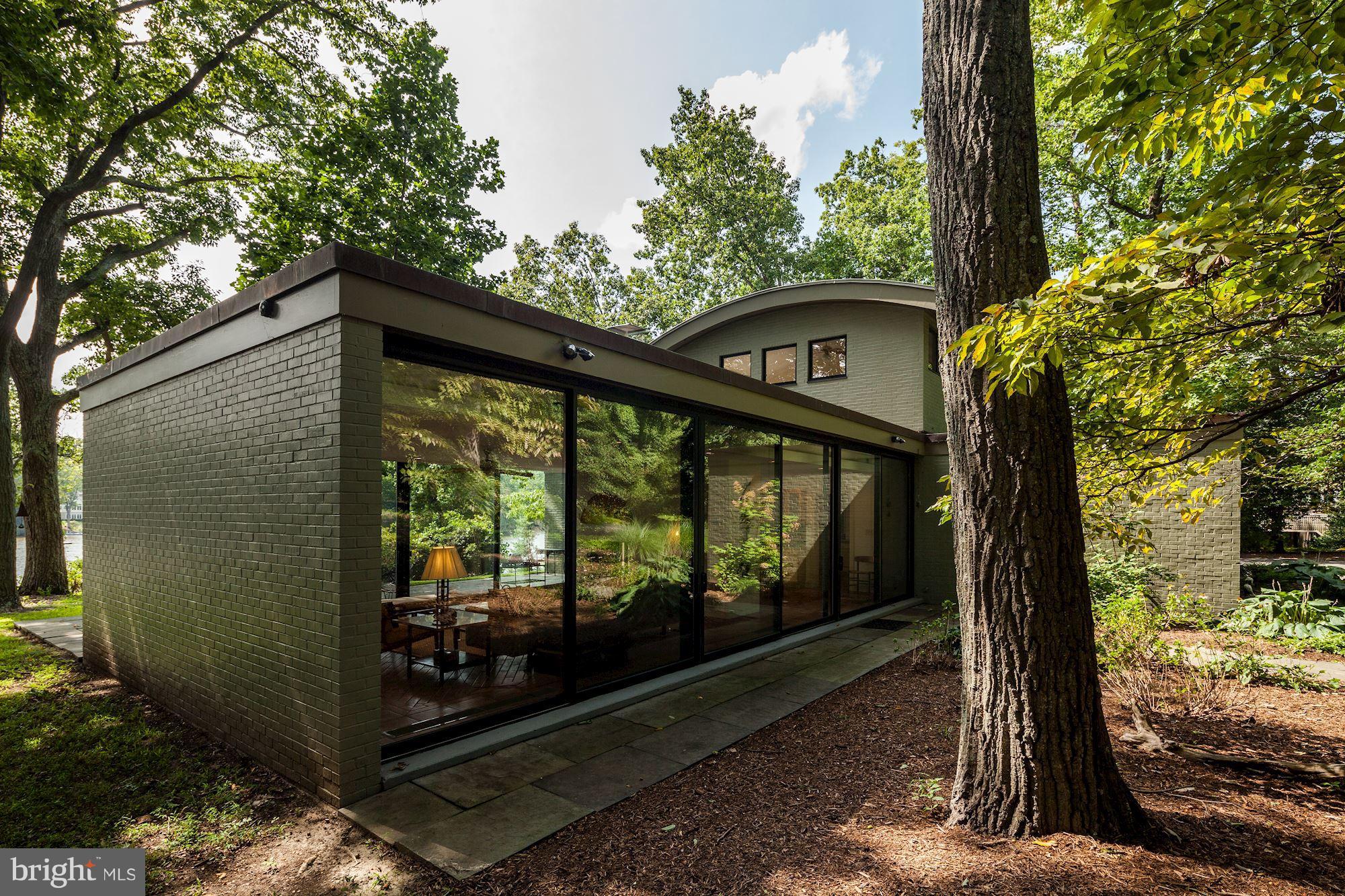 Influenced by Philip Johnson