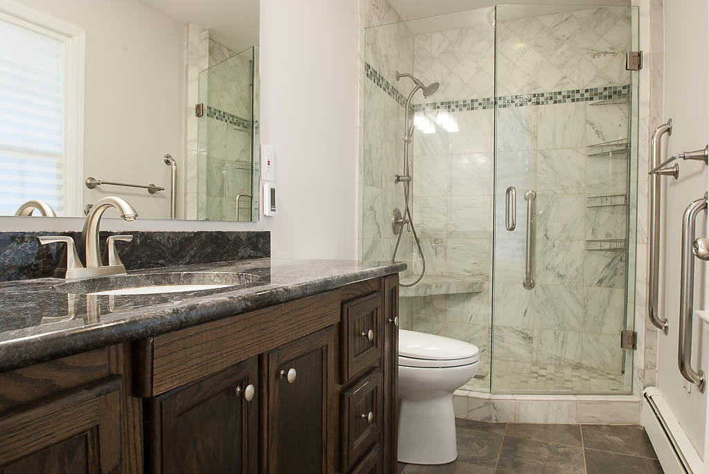 2502 Sharmar Road Roanoke, VA 24018 - Photo 22 of 34 DSC_0091