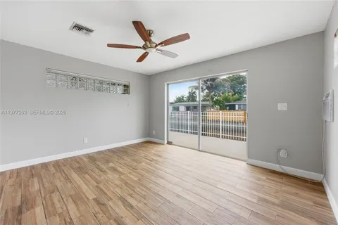 $575,000 | 3501 Northwest 17th Terrace, Oakland Park, FL 33309