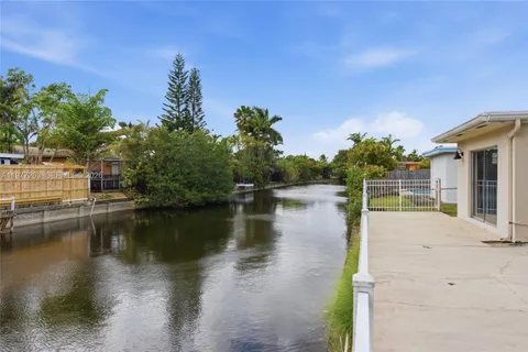 $575,000 | 3501 Northwest 17th Terrace, Oakland Park, FL 33309