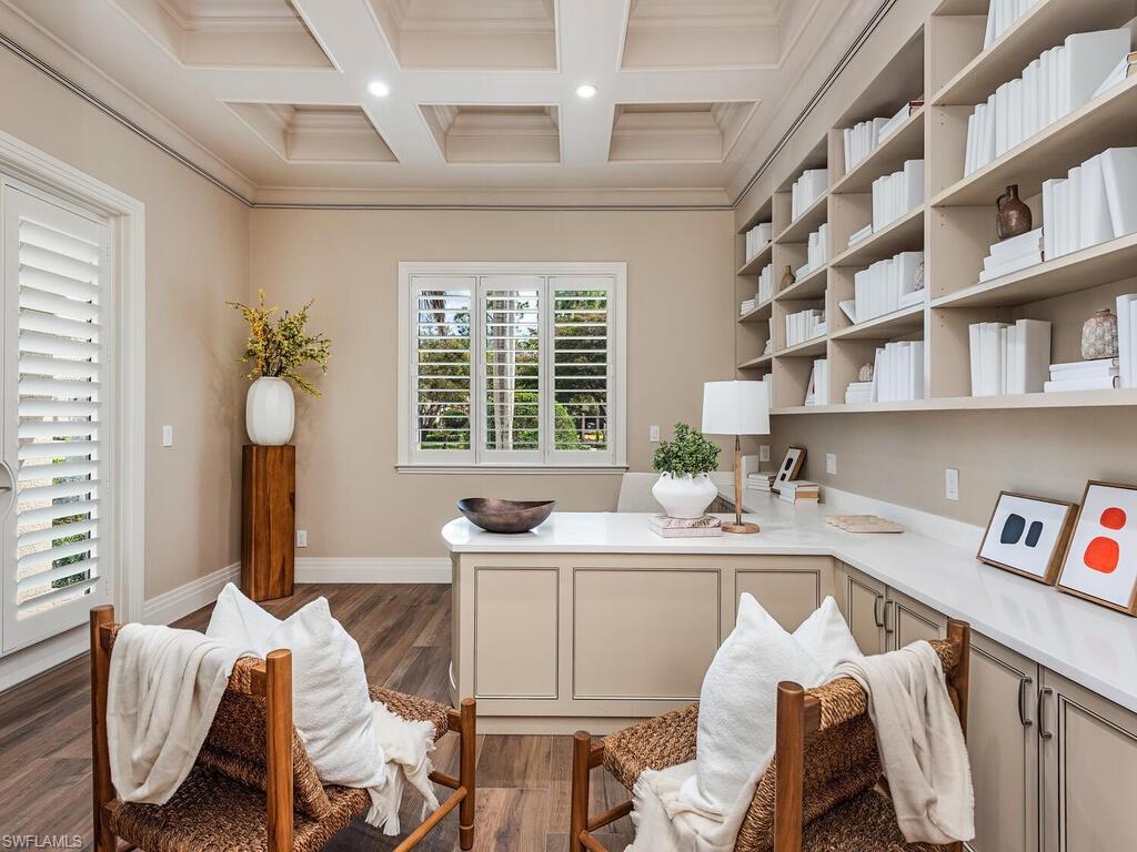 2835 Silverleaf Lane Naples, FL 34105 - Photo 11 of 47