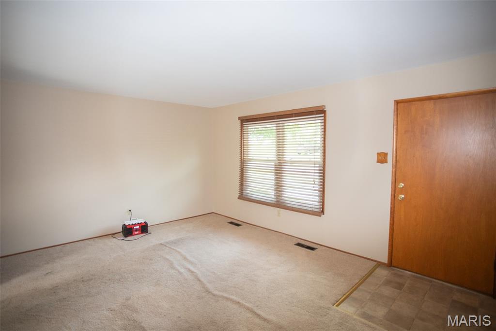12605 Missouri Bottom Road Hazelwood, MO 63042 - Photo 5 of 19