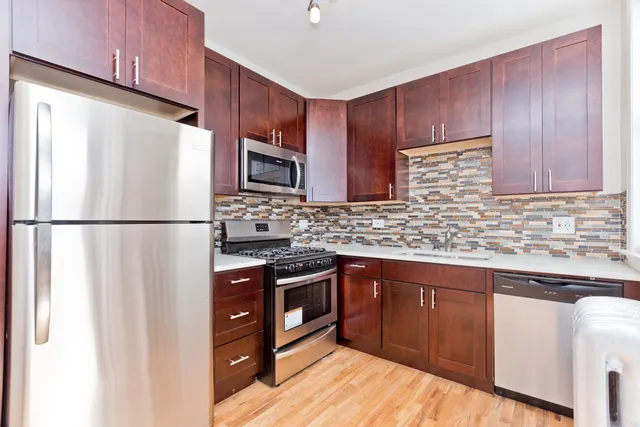 $1,650 | 3137 West Lawrence Avenue, Unit 3, Chicago, IL 60625