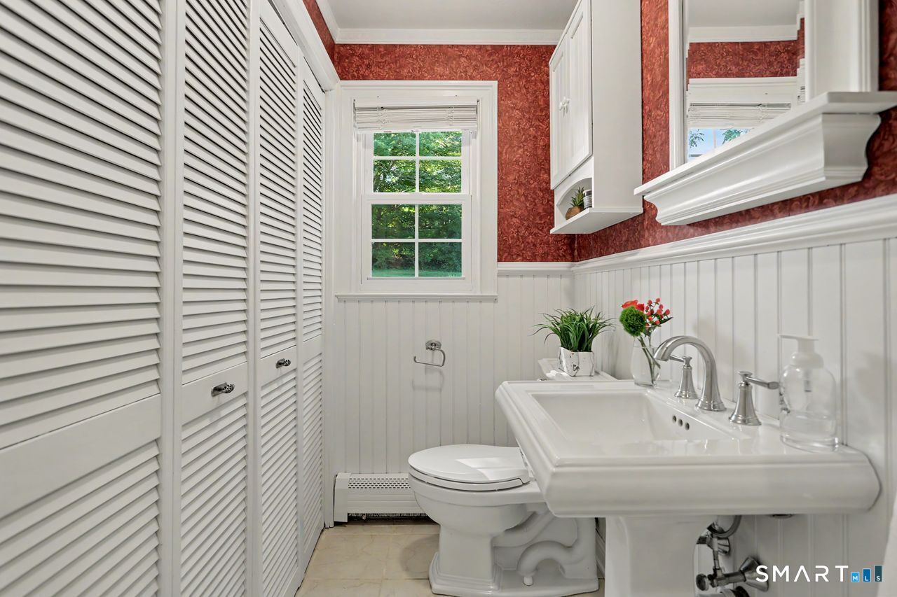 45 Pheasant Lane Fairfield, CT 06824 - Photo 22 of 40 Gallery Image 22
