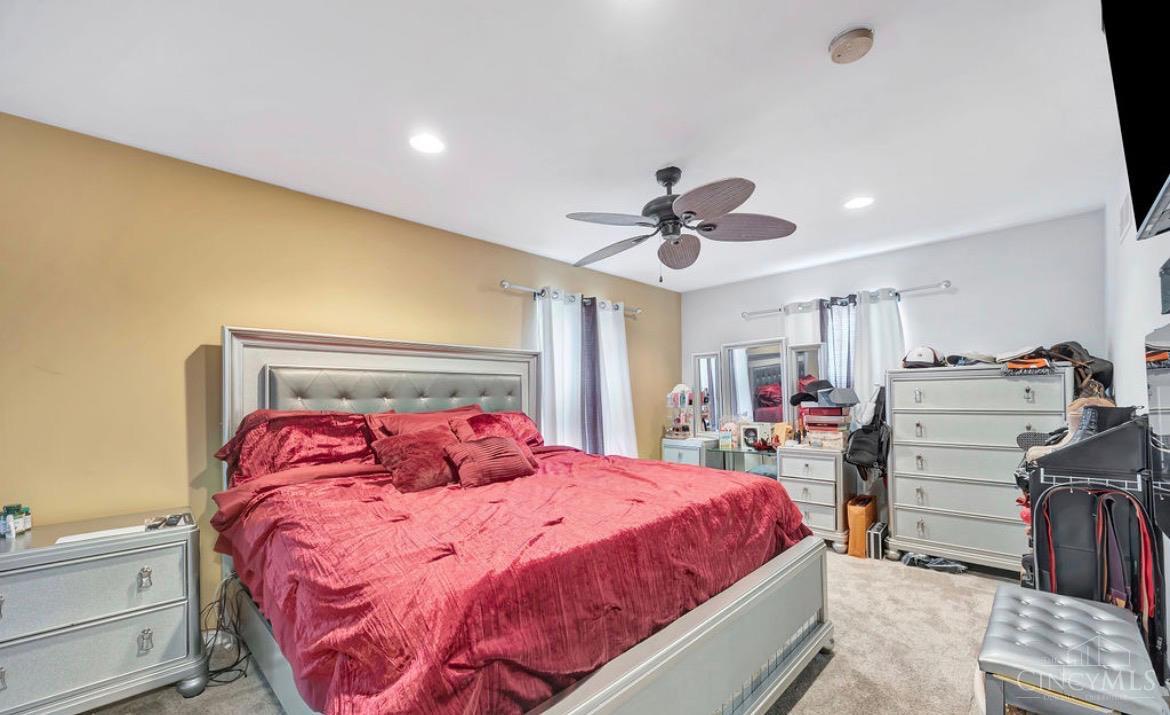 8925 Pippin Road Cincinnati, OH 45251 - Photo 14 of 30