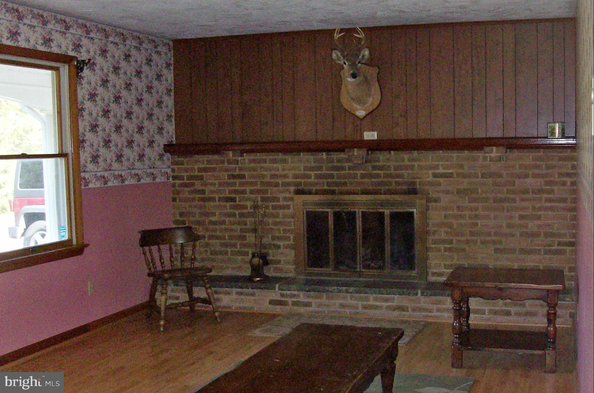 4149 McMullen Road Taneytown, MD 21787 - Photo 7 of 15 Living Room