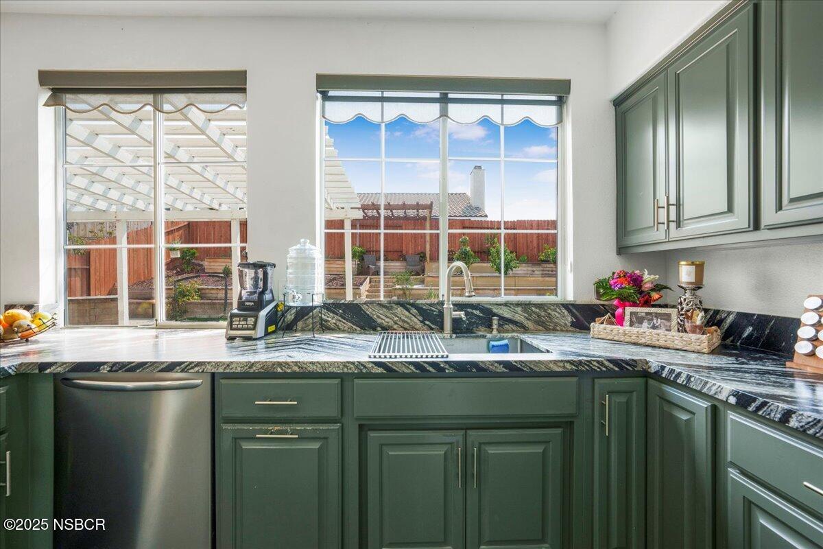 3694 Corta Bella Way Santa Maria, CA 93455 - Photo 14 of 40 15-A7405302