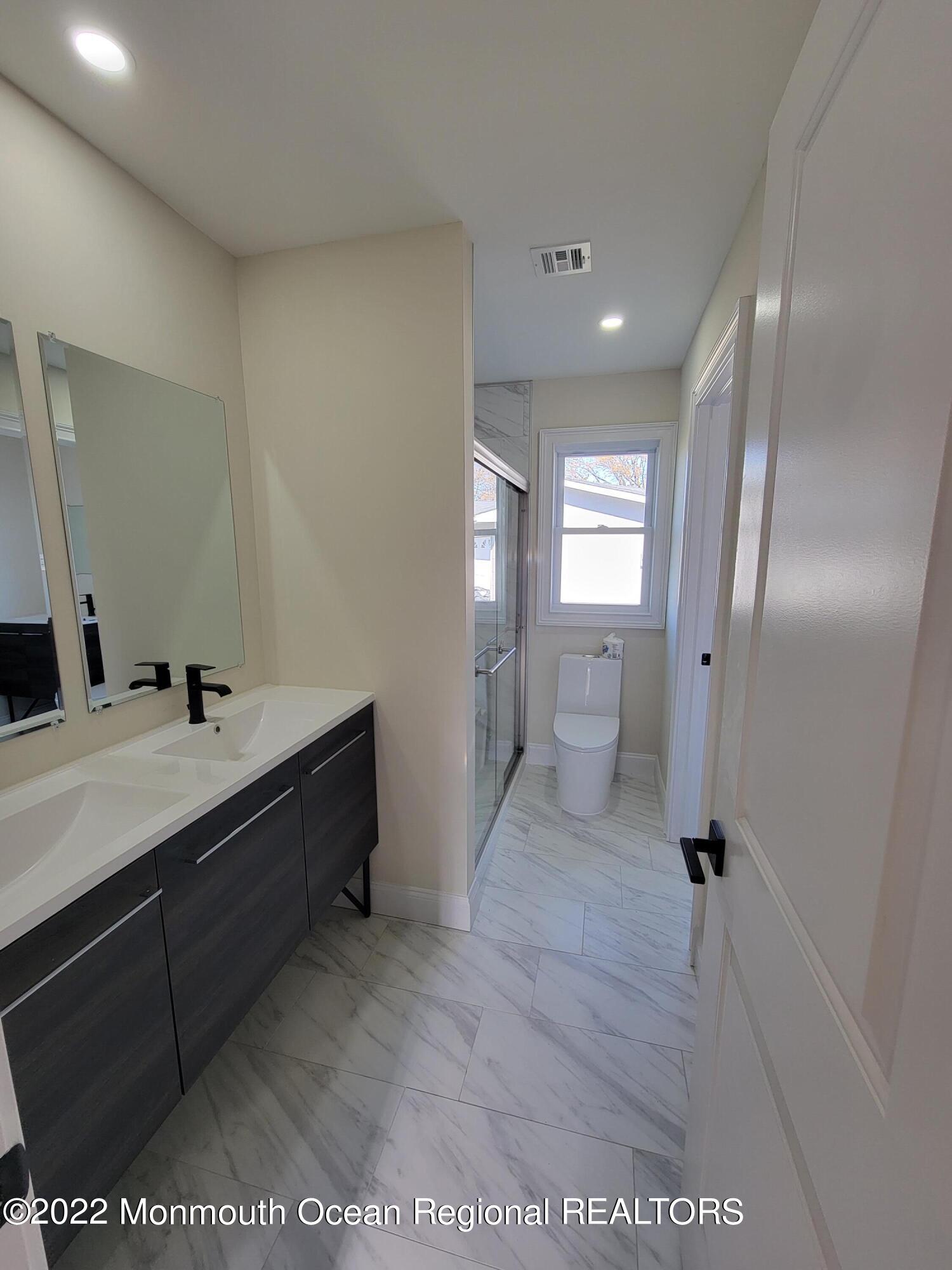 159 Clay Circle Brick, NJ 08724 - Photo 12 of 20 20221122_122724 - Copy