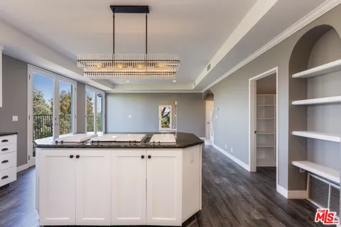 $1,699,999 | 3661 Sunswept Drive, Studio City, CA 91604