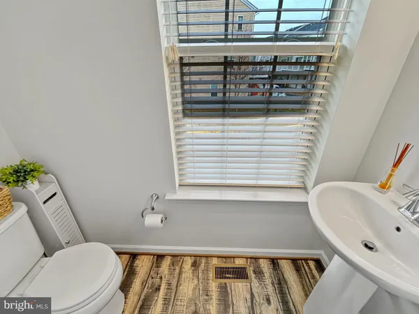 $2,999 | 12745 Longford Glen Drive, Germantown, MD 20874