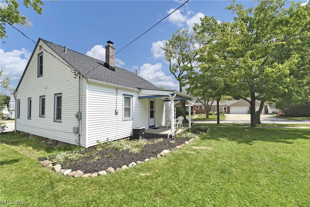 9303 Snow Road Cleveland, OH 44130 - Photo 33 of 35
