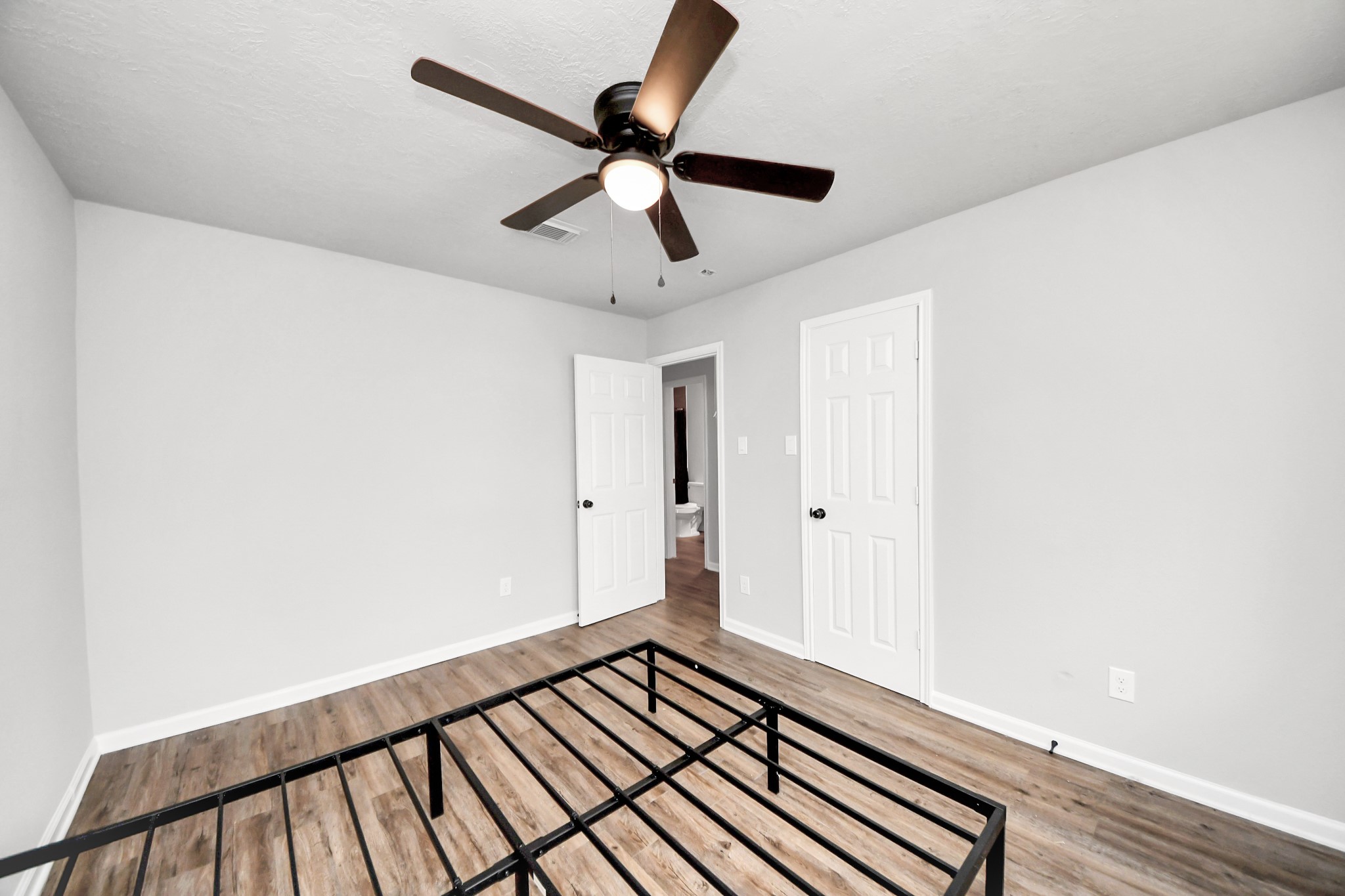 16118 Bunker Ridge Road Houston, TX 77053 - Photo 26 of 41 Bedroom #3