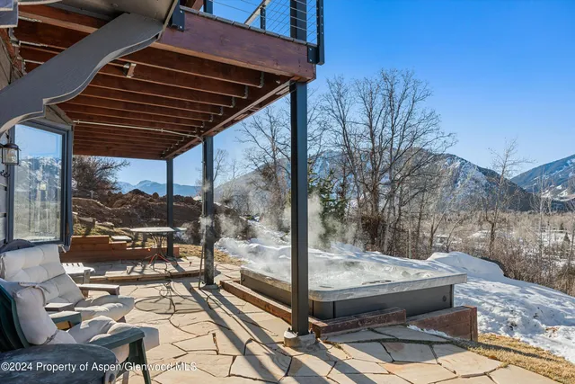 a outdoor view with sitting space