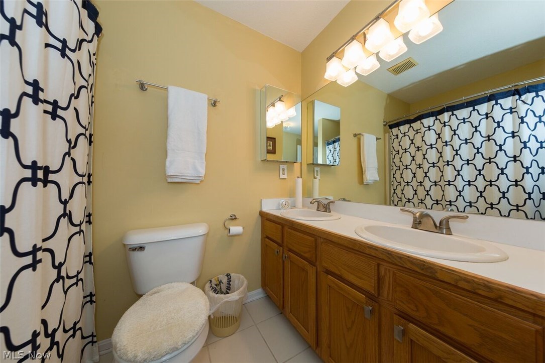 4396 Brooks Road Cleveland, OH 44105 - Photo 19 of 29
