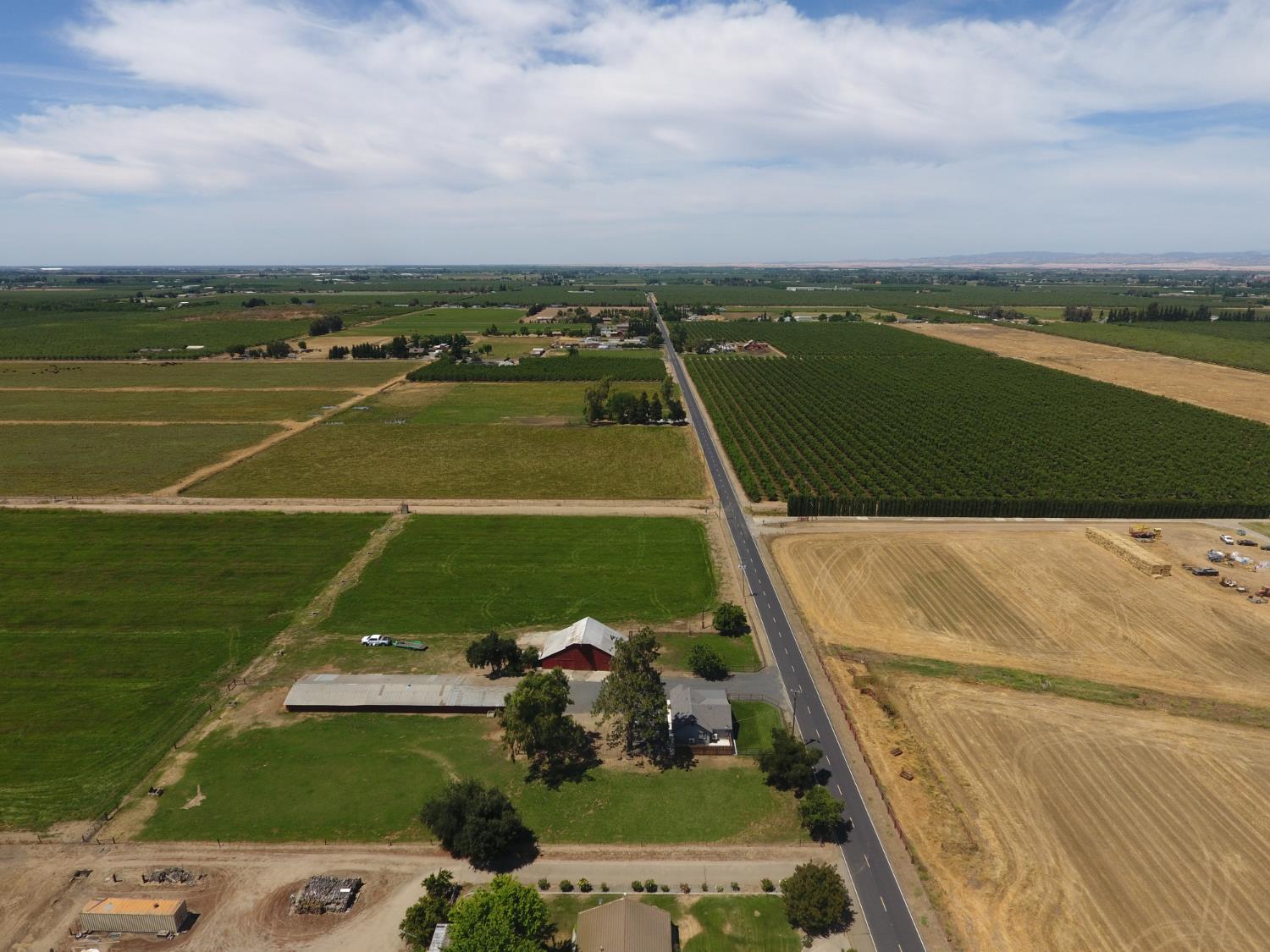 20383 Sutliff Road Escalon, CA 95320 - Photo 34 of 65 a view of a city