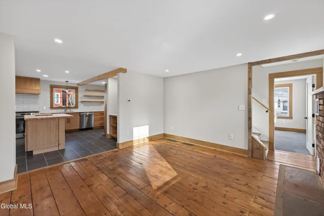 $2,200 | 34 Wilton Road, Greenfield, NY 12833