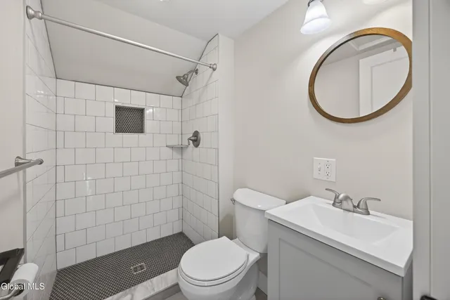 $2,200 | 34 Wilton Road, Greenfield, NY 12833