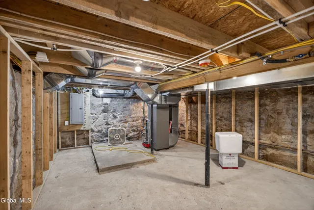 $2,200 | 34 Wilton Road, Greenfield, NY 12833