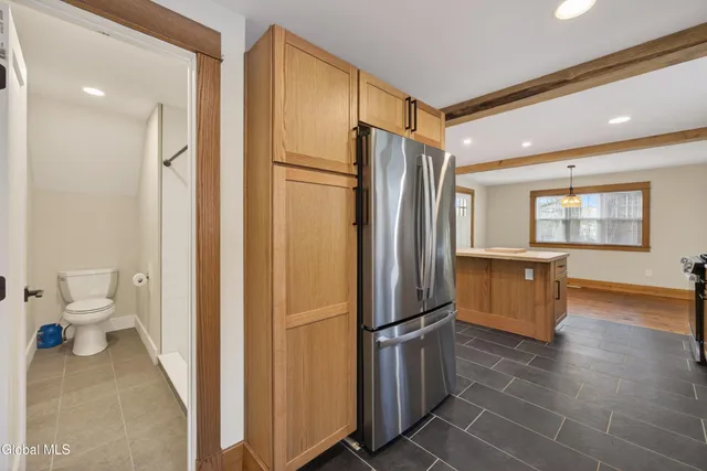 $2,200 | 34 Wilton Road, Greenfield, NY 12833