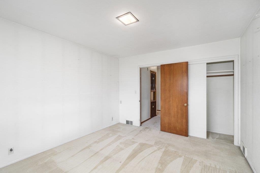 1738 Liberty Avenue Spokane, WA 99207 - Photo 16 of 30