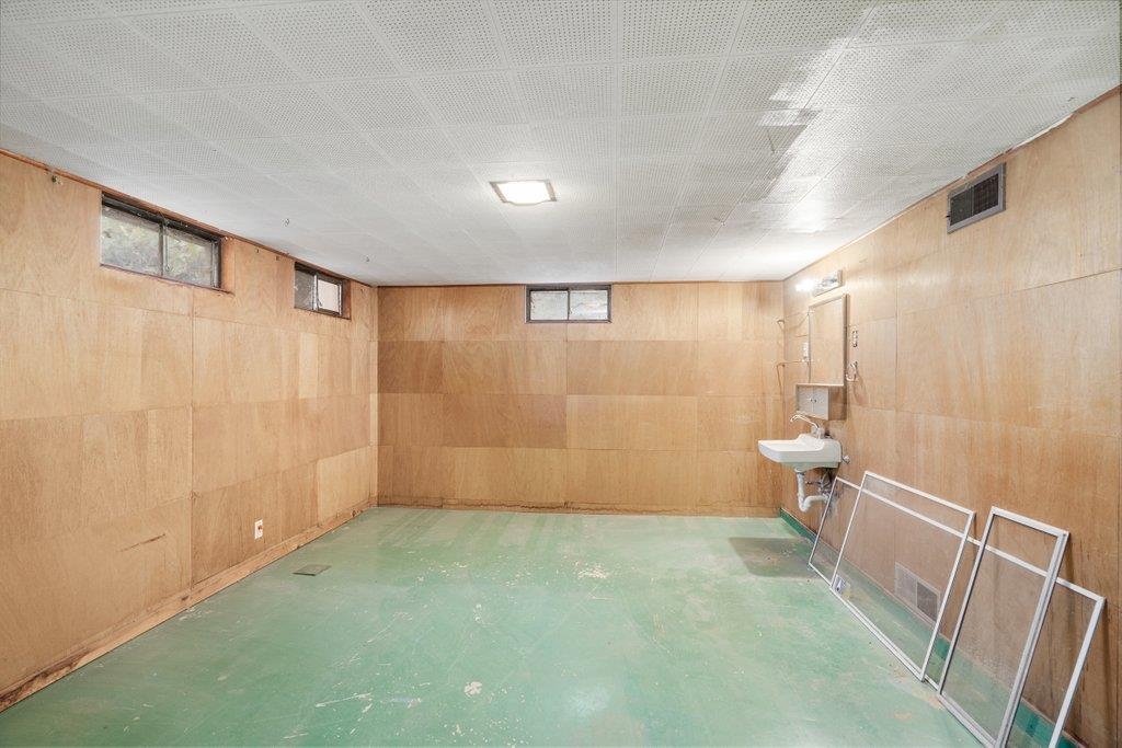 1738 Liberty Avenue Spokane, WA 99207 - Photo 19 of 30