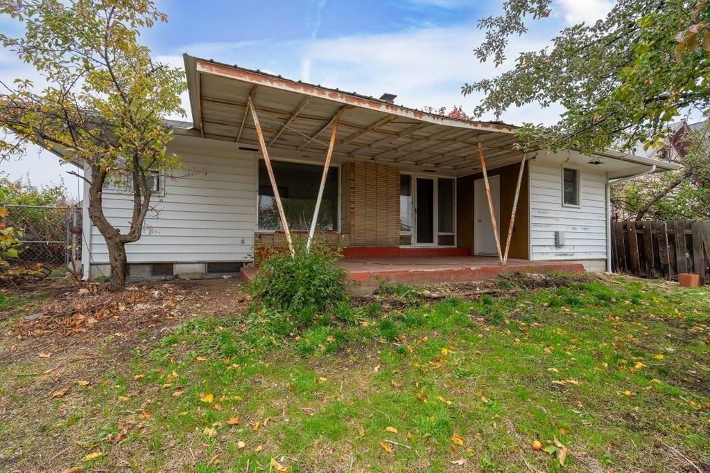 1738 Liberty Avenue Spokane, WA 99207 - Photo 27 of 30