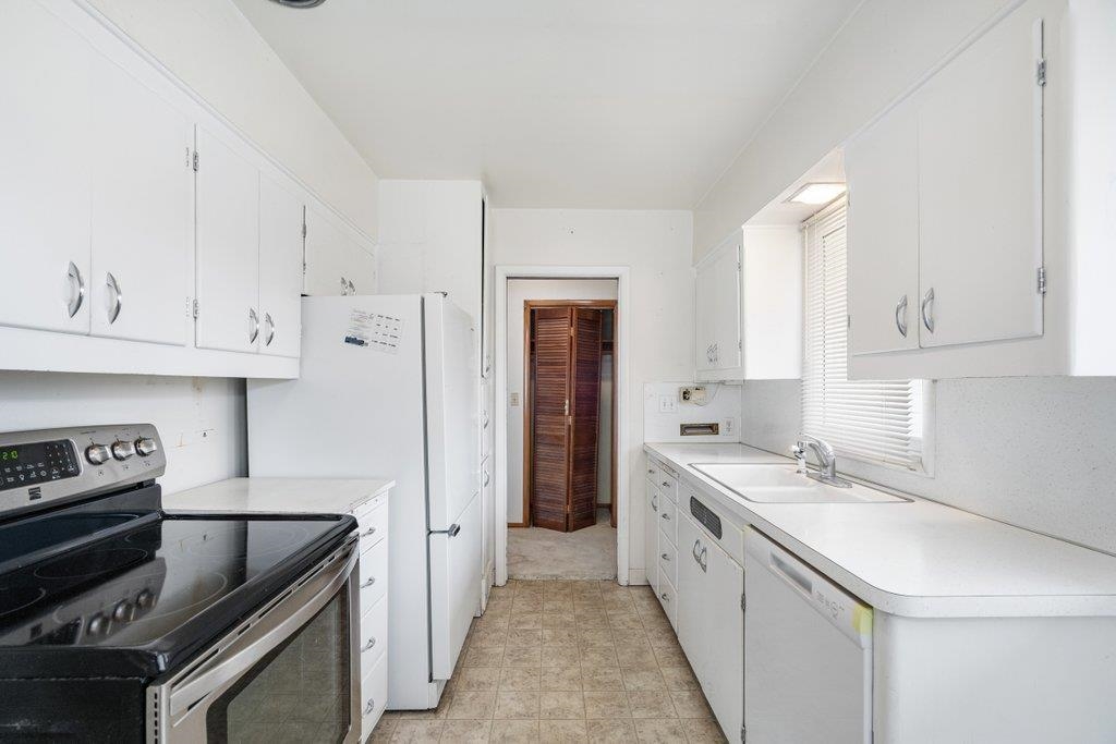 1738 Liberty Avenue Spokane, WA 99207 - Photo 9 of 30