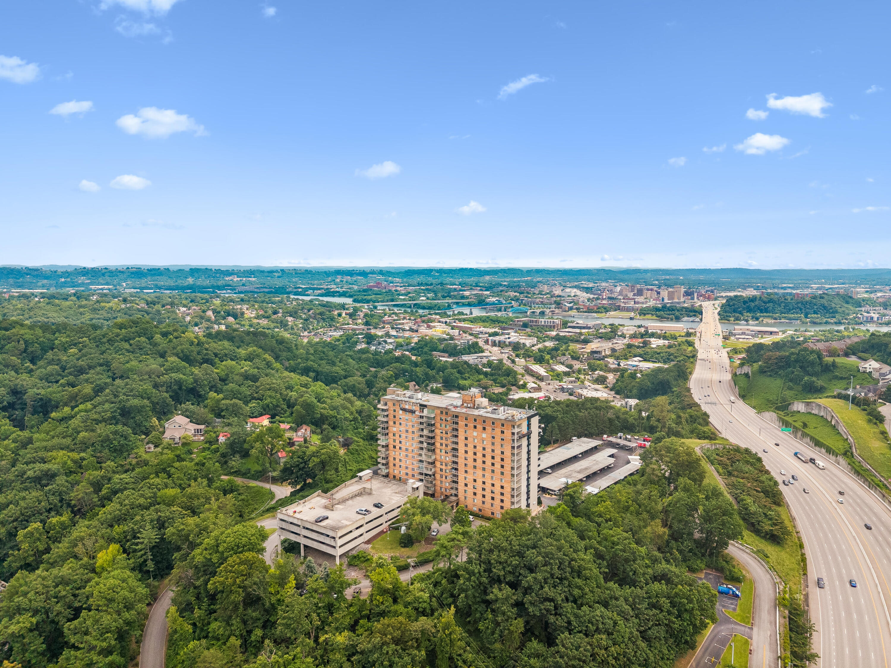 1131 Stringers Ridge Road, Unit 10K Chattanooga, TN 37405 - Photo 38 of 41 38
