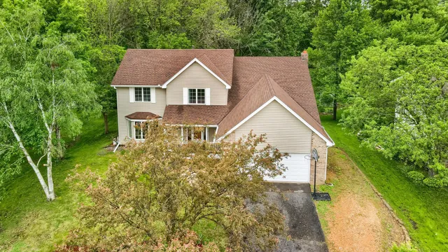 $3,300 | 3759 Greensboro Drive, Eagan, MN 55123