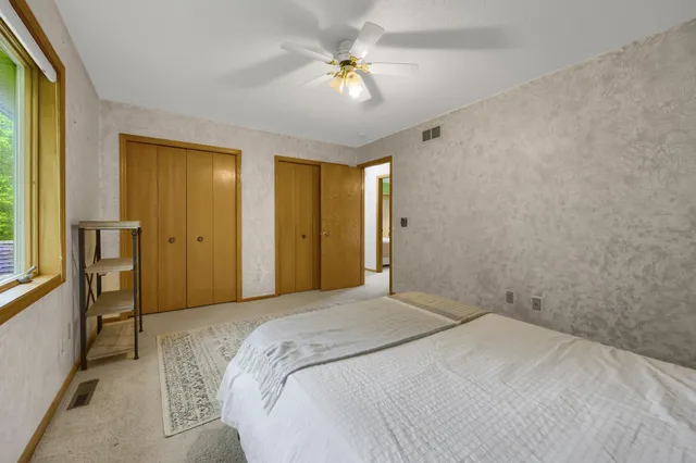 $3,300 | 3759 Greensboro Drive, Eagan, MN 55123