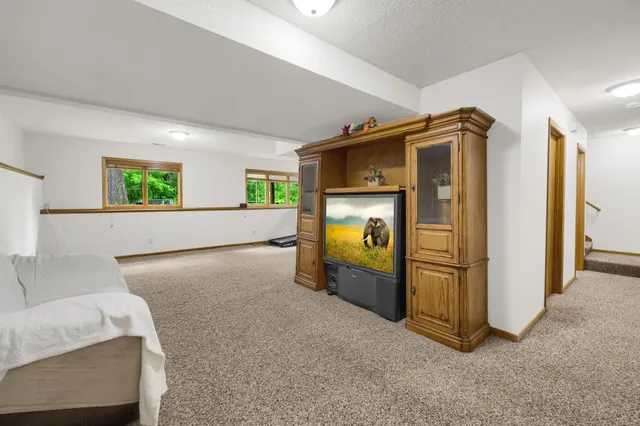 $3,300 | 3759 Greensboro Drive, Eagan, MN 55123