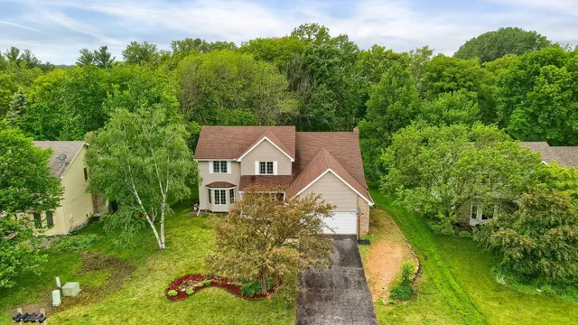 $3,300 | 3759 Greensboro Drive, Eagan, MN 55123