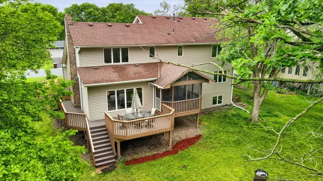 $3,300 | 3759 Greensboro Drive, Eagan, MN 55123