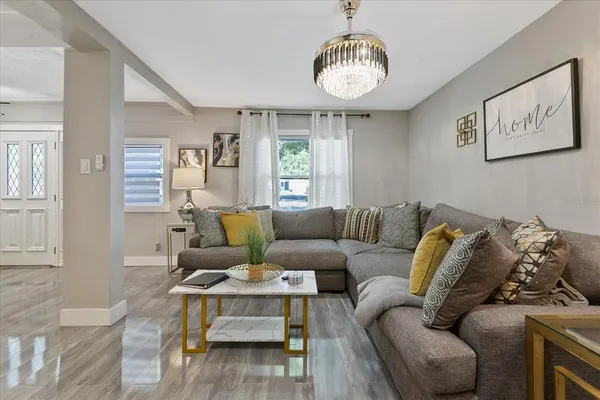 $525,000 | 1009 North Betty Lane, Clearwater, FL 33755