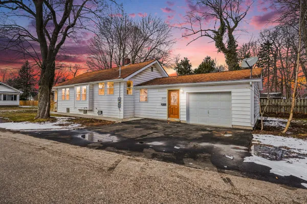 $164,900 | 201 Ilene Street, Sturgis, MI 49091