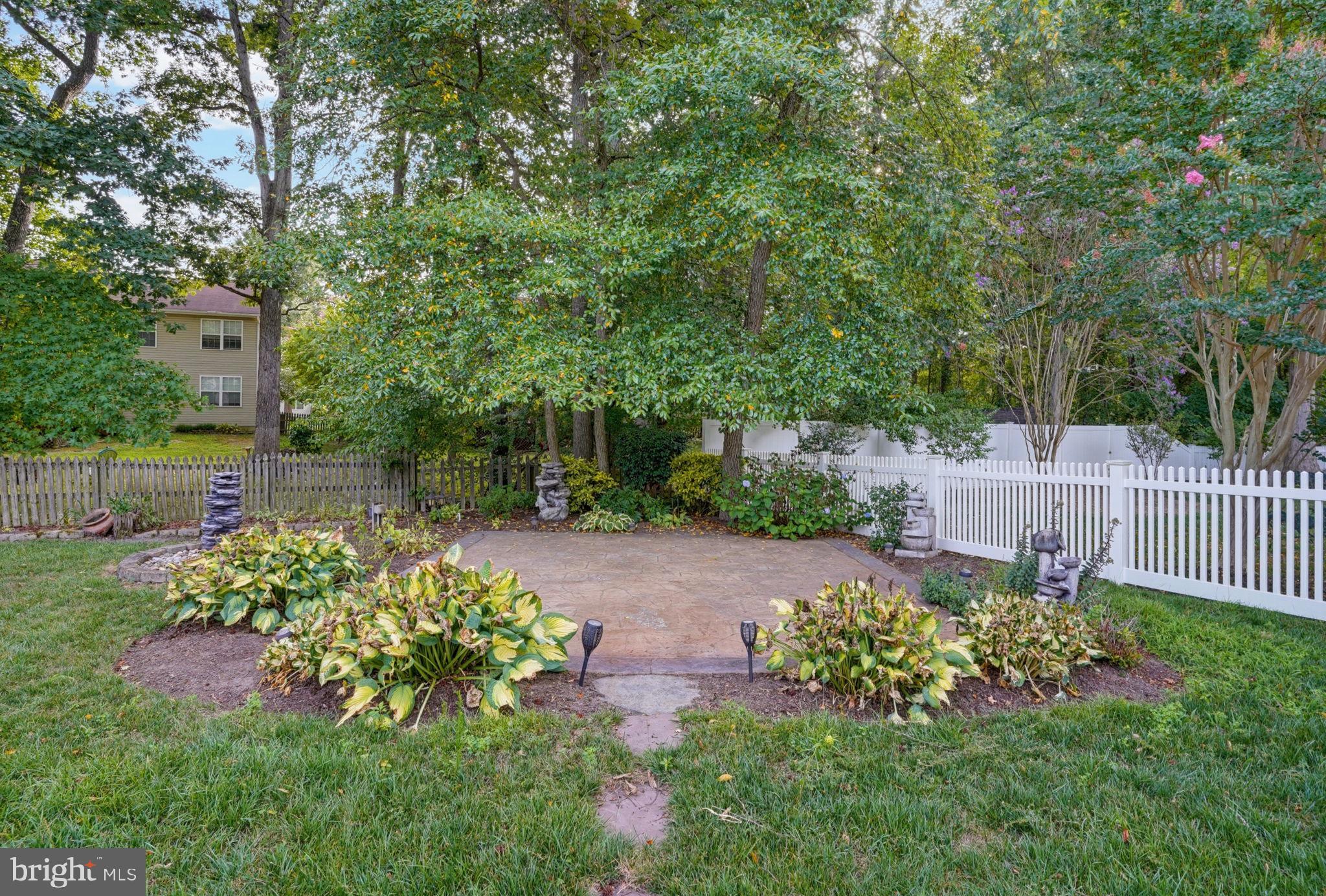 164 Burning Tree Road Dover, DE 19904 - Photo 10 of 62 Yard Patio /Fire Pit Area