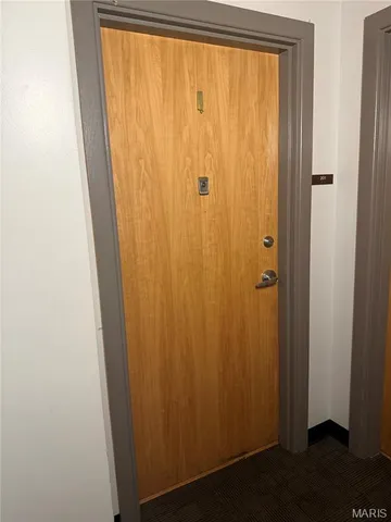 $1,300 | 1501 Locust Street, Unit 201, St. Louis, MO 63103