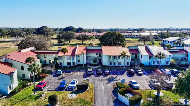 a house view with a outdoor space