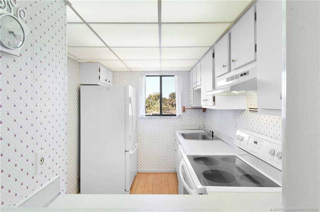 5413 Southeast Miles Grant Road, Unit G206 Stuart, FL 34997 - Photo 10 of 79