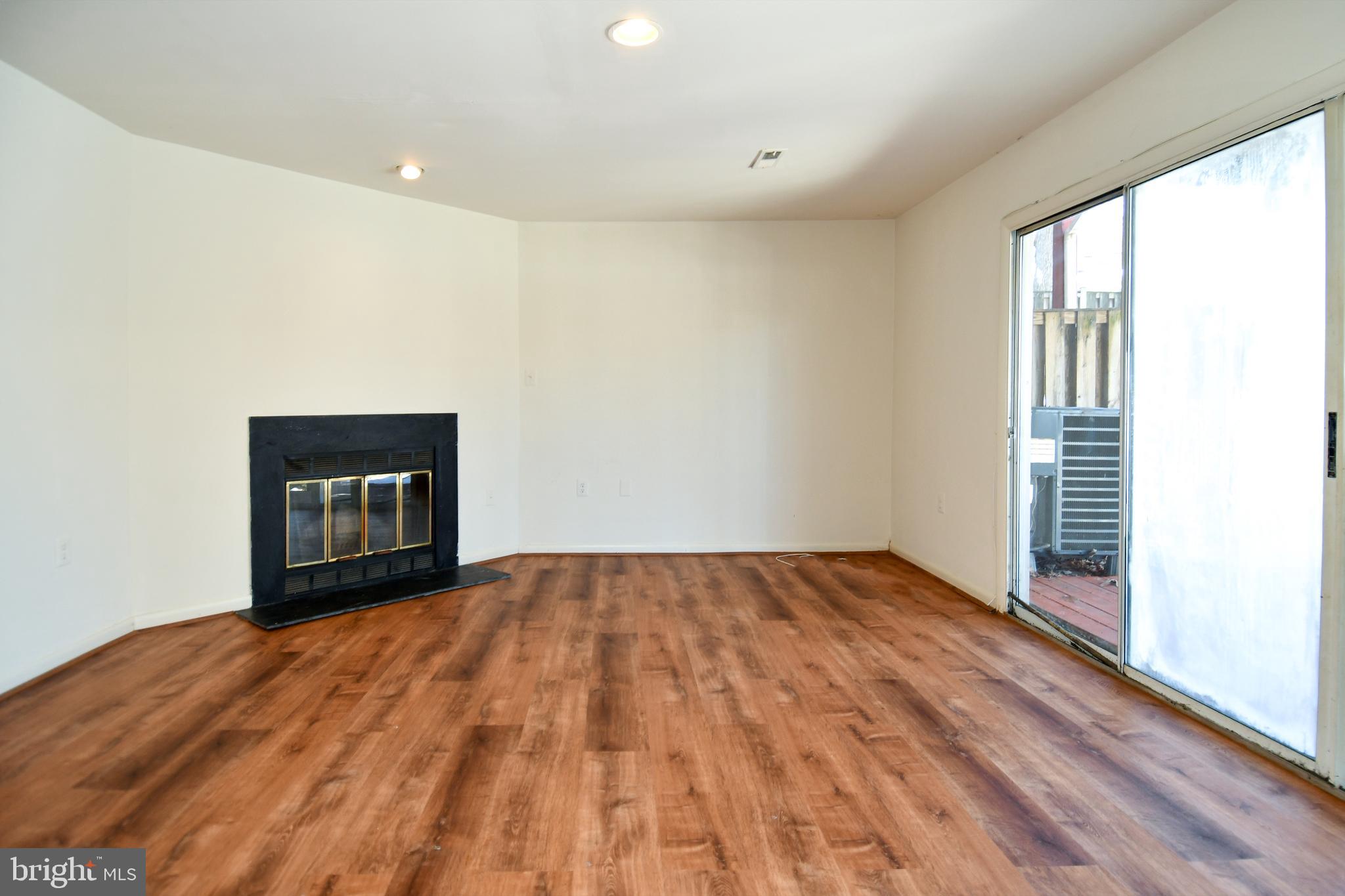 4 Waterside Court Germantown, MD 20874 - Photo 22 of 31 Finished Walk Out Basement