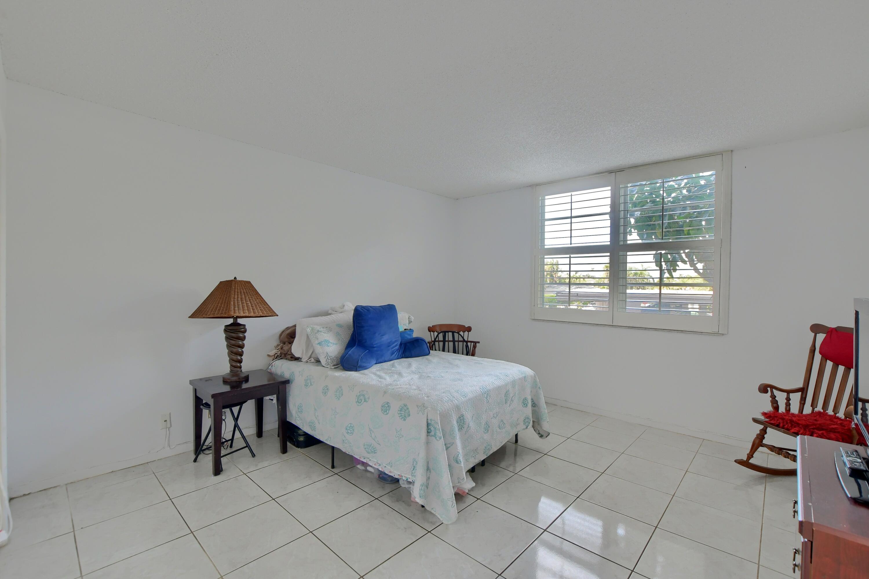 2851 South Ocean Boulevard, Unit 1B Boca Raton, FL 33432 - Photo 16 of 51 15_ebf_3865-hdr(5)