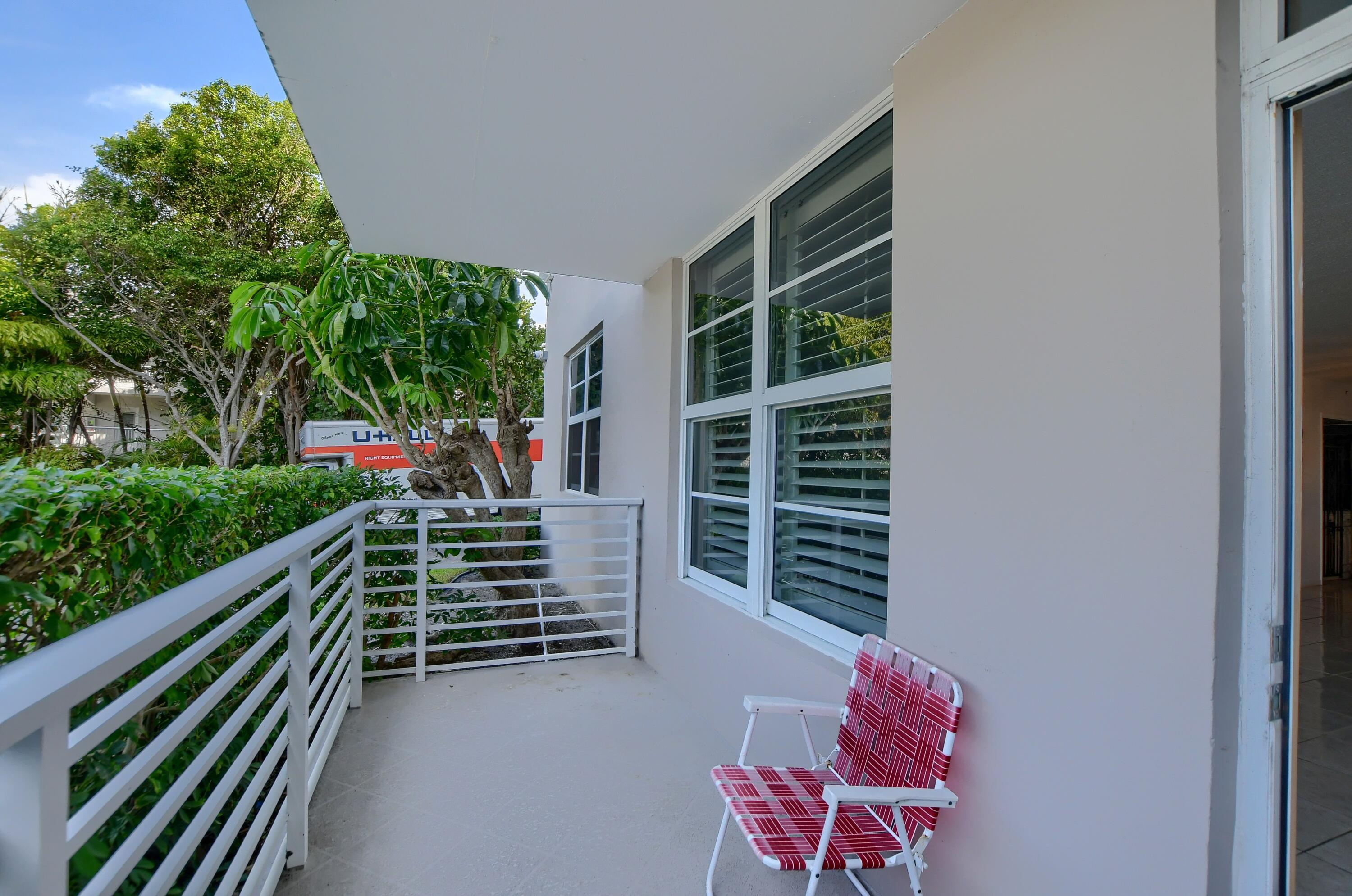 2851 South Ocean Boulevard, Unit 1B Boca Raton, FL 33432 - Photo 22 of 51 21_ebf_3895-hdr(5)