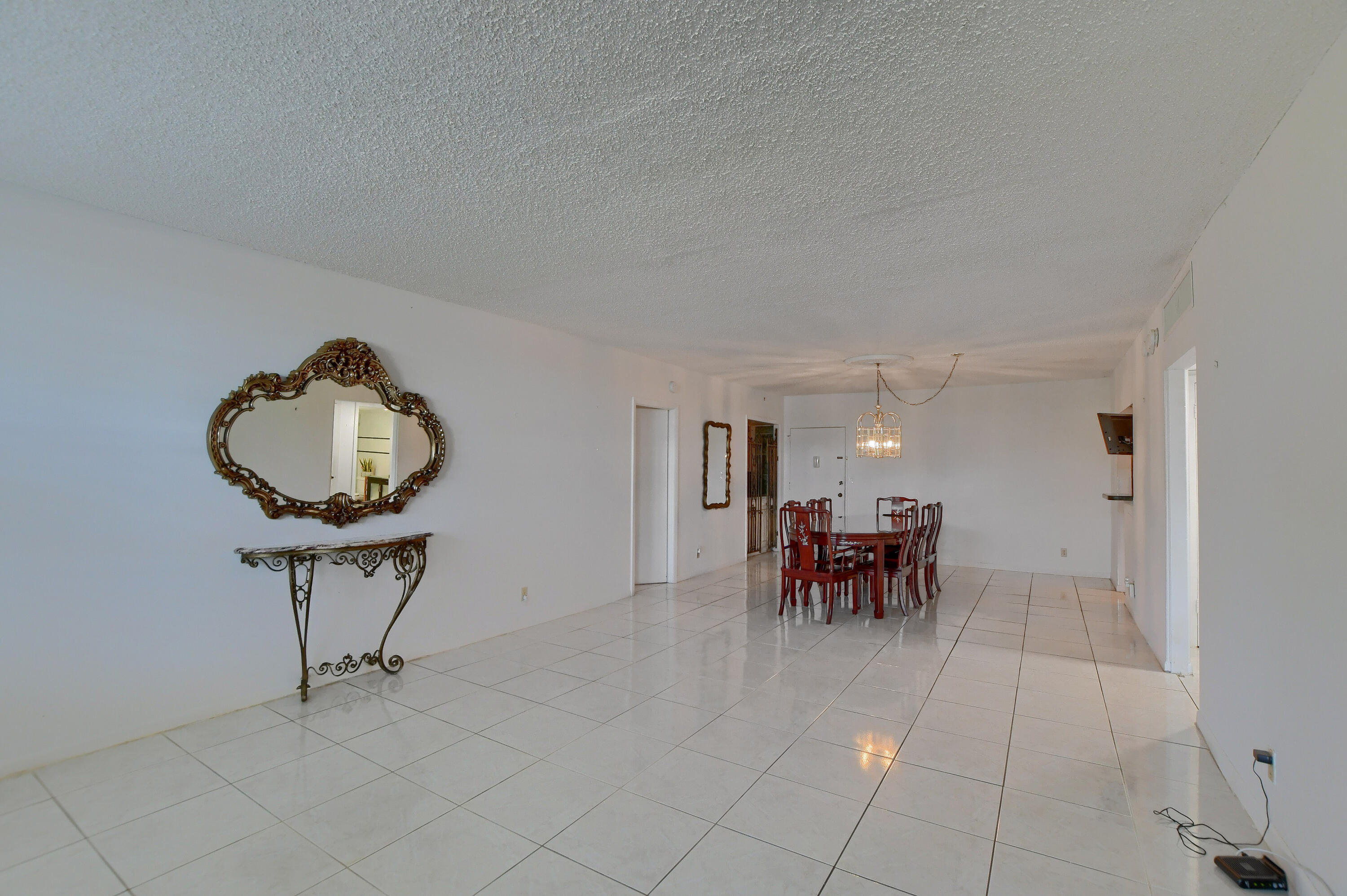 2851 South Ocean Boulevard, Unit 1B Boca Raton, FL 33432 - Photo 10 of 51 09_ebf_3835-hdr(5)