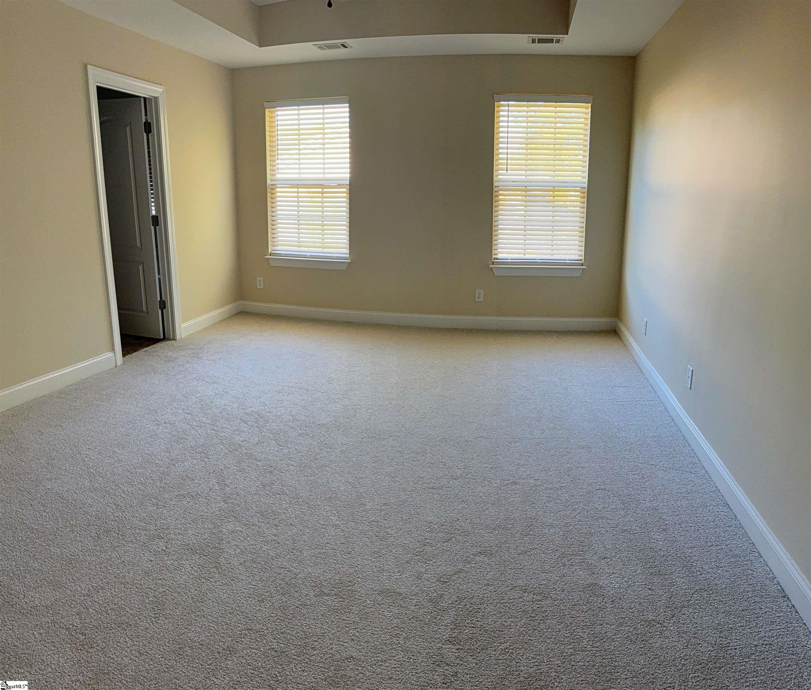 207 Penrith Court Simpsonville, SC 29681 - Photo 4 of 23 Brand new Carpets and blinds in all the rooms, including the Master Bedroom.