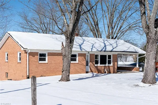 $175,000 | 264 Airview Drive, Mount Airy, NC 27030