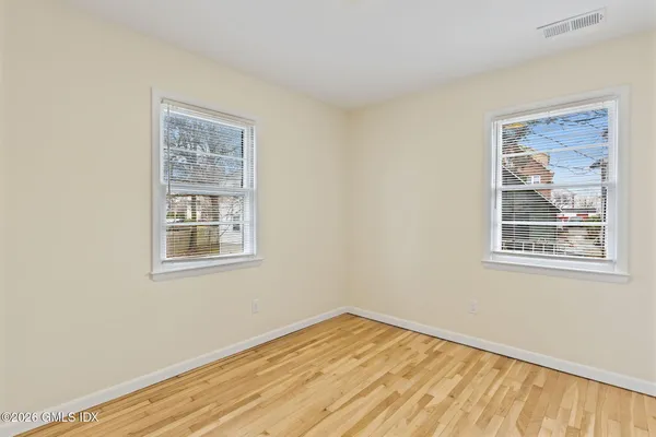 $3,500 | 17 Artic Street, Unit 2, Greenwich, CT 06830